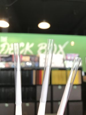 SYNTHETIC SHADE BRUSH (MEDIUM)