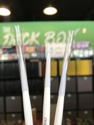 SYNTHETIC BASE BRUSH (MEDIUM)