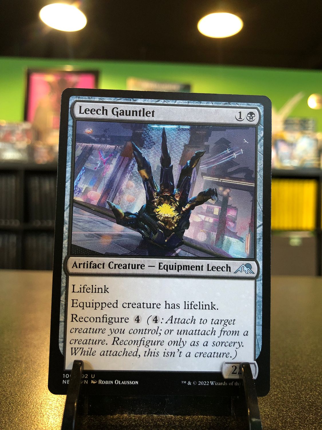 Leech Gauntlet  (NEO)
