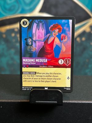 Madame Medusa - Deceiving Partner  47/204 (ROJ)