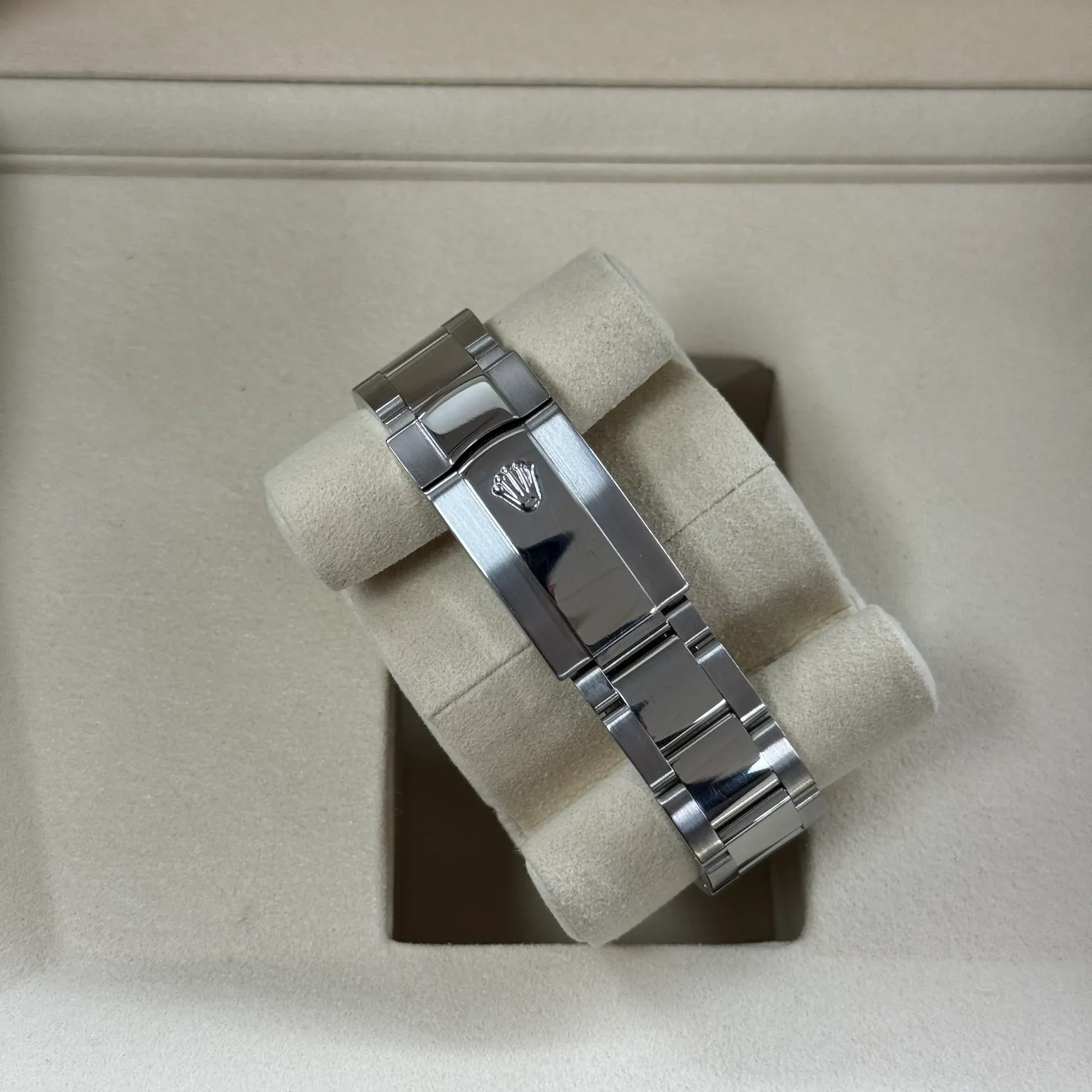 Rolex Milgauss Black Dial 40mm Stainless Steel Ref. 116400GV