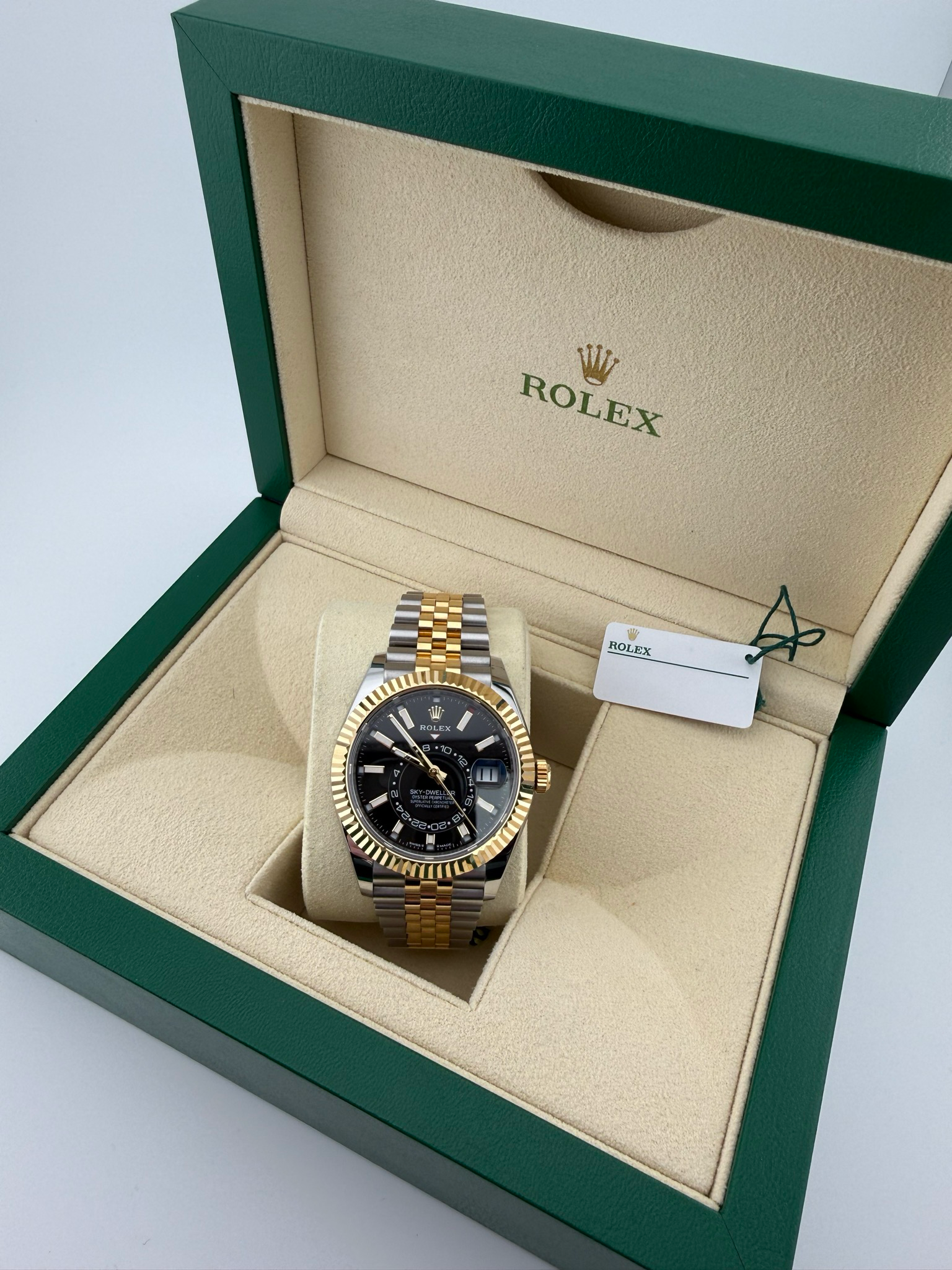 Rolex Sky-Dweller 42mm Two Tone (ref: 336933)