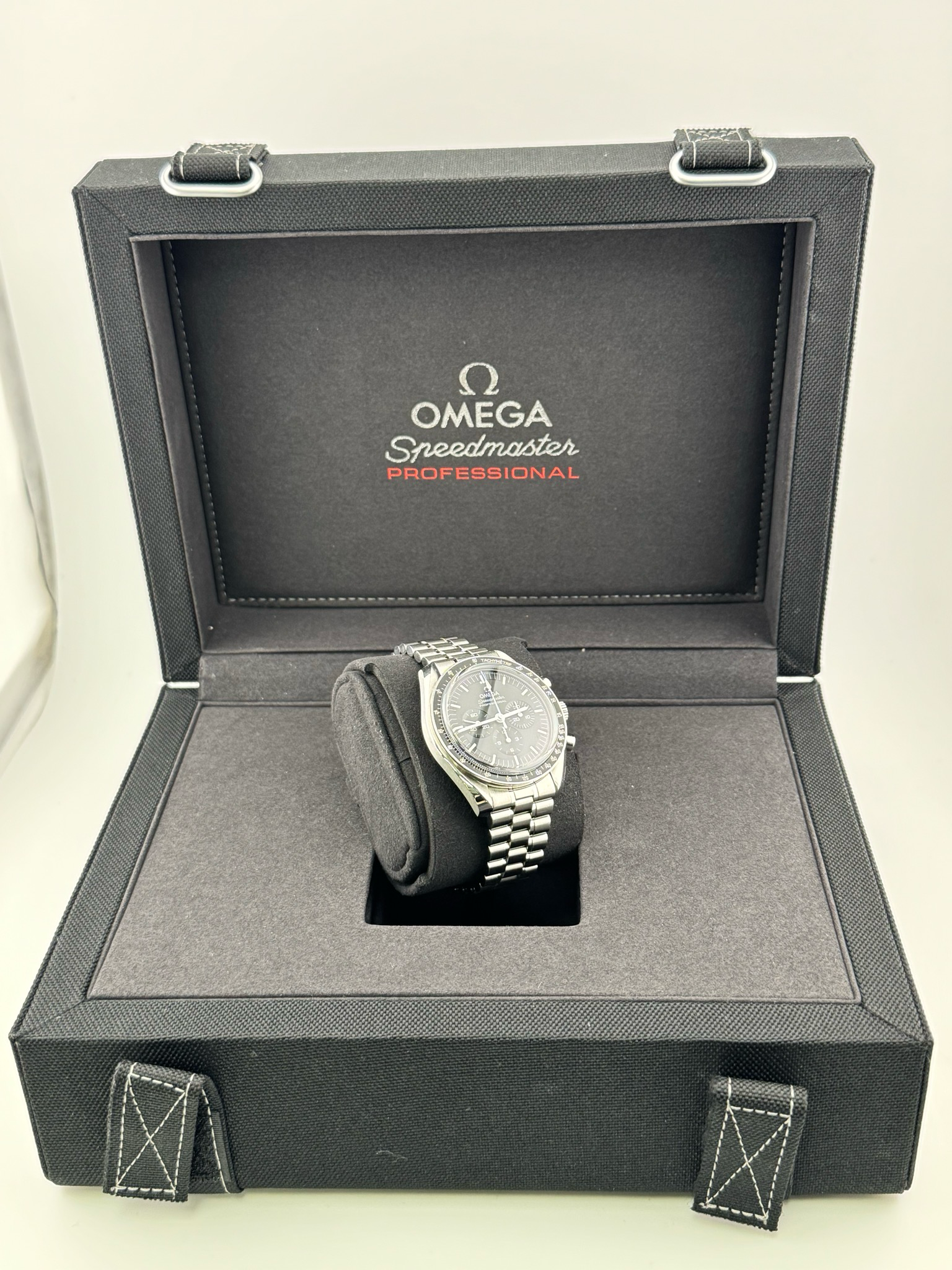 Omega Speedmaster Moonwatch Professional (Ref: 310.30.42.50.01.002)