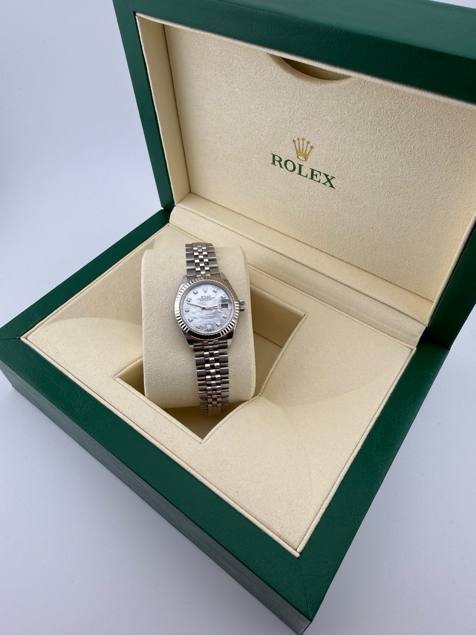 Rolex Datejust 28mm Stainless Steel (ref: 279174)