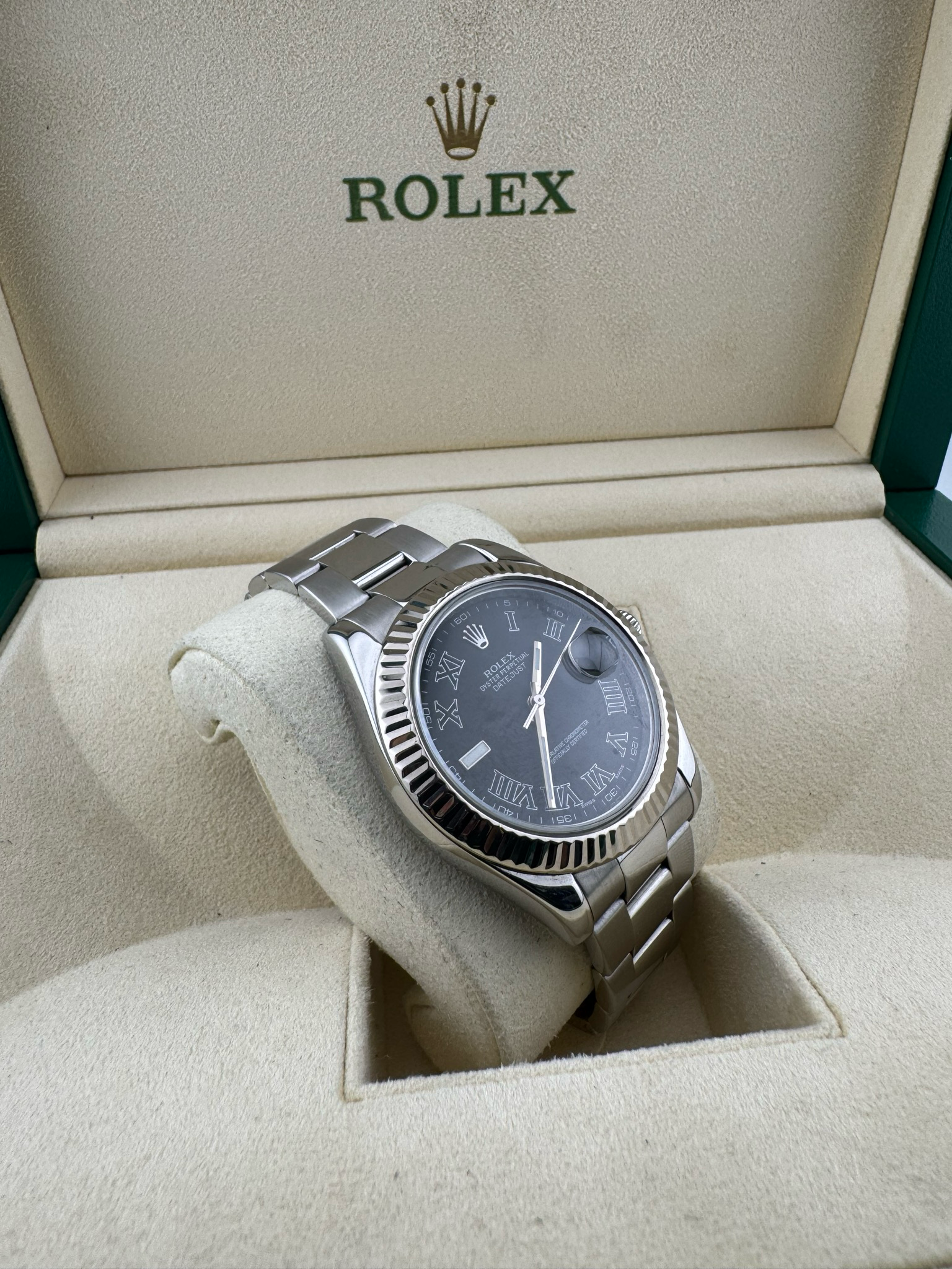Rolex Datejust 41mm Stainless Steel (ref: 116333)