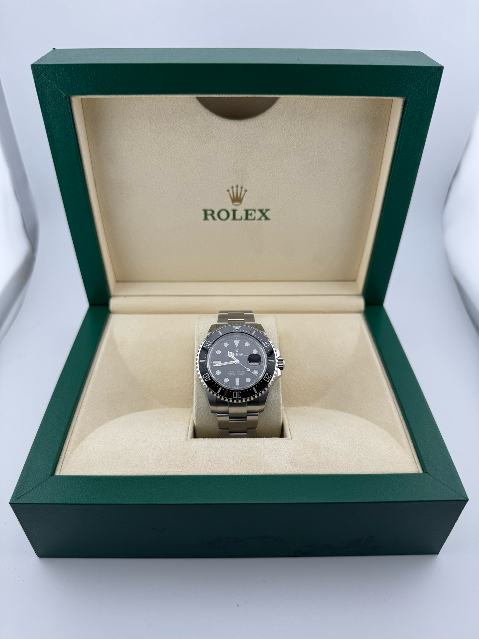 2019 Rolex Sea-Dweller 43mm Steel (ref:126600)