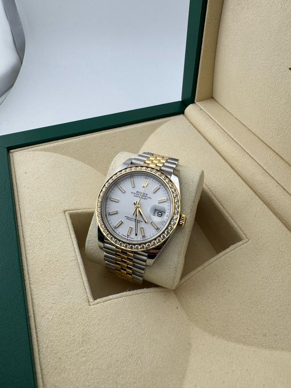 Rolex Datejust 41mm Two Tone 18K Gold Stainless Steel (ref:126303)