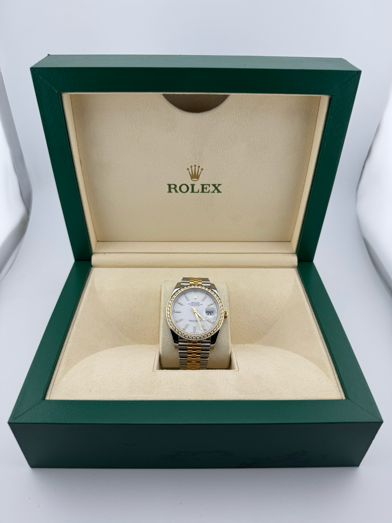 Rolex Datejust 41mm Two Tone 18K Gold Stainless Steel (ref:126303)