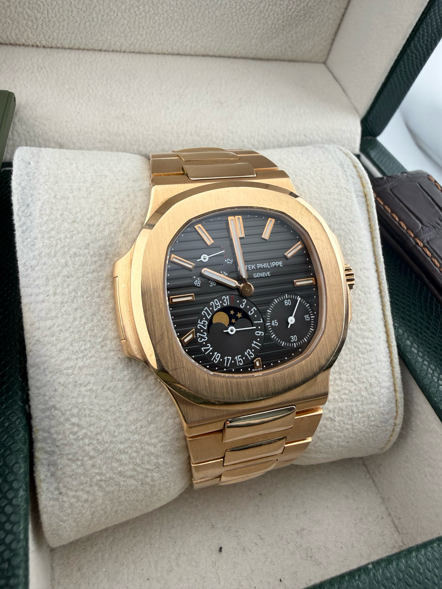 2014 Patek Philippe Nautilus (ref: 57121R)