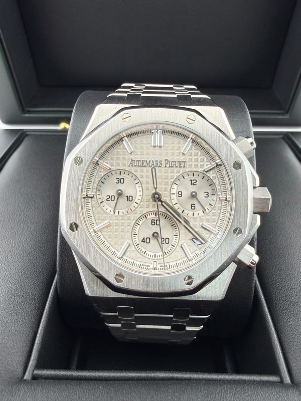 2022 Audemars Piguet Royal Oak 50th Anniversary 41mm Stainless Steel (ref: 2624.ost)