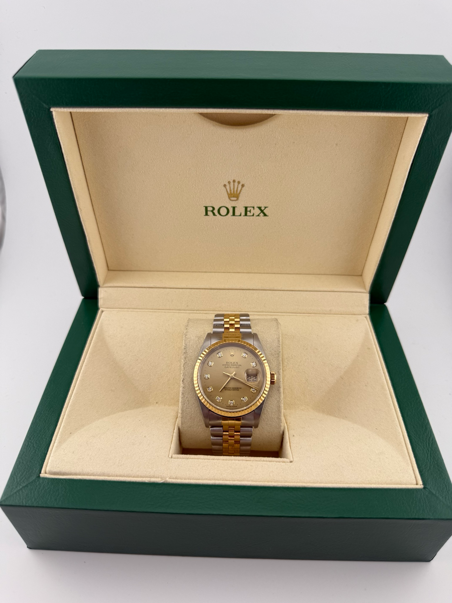 2001 Rolex Datejust 36mm Two Tone 18K Gold Stainless Steel (ref: 16233)