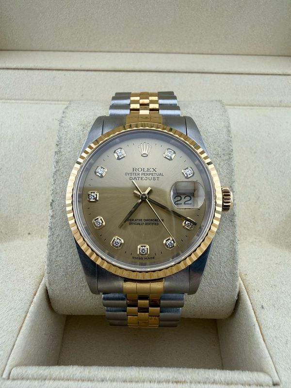 2001 Rolex Datejust 36mm Two Tone 18K Gold Stainless Steel (ref: 16233)