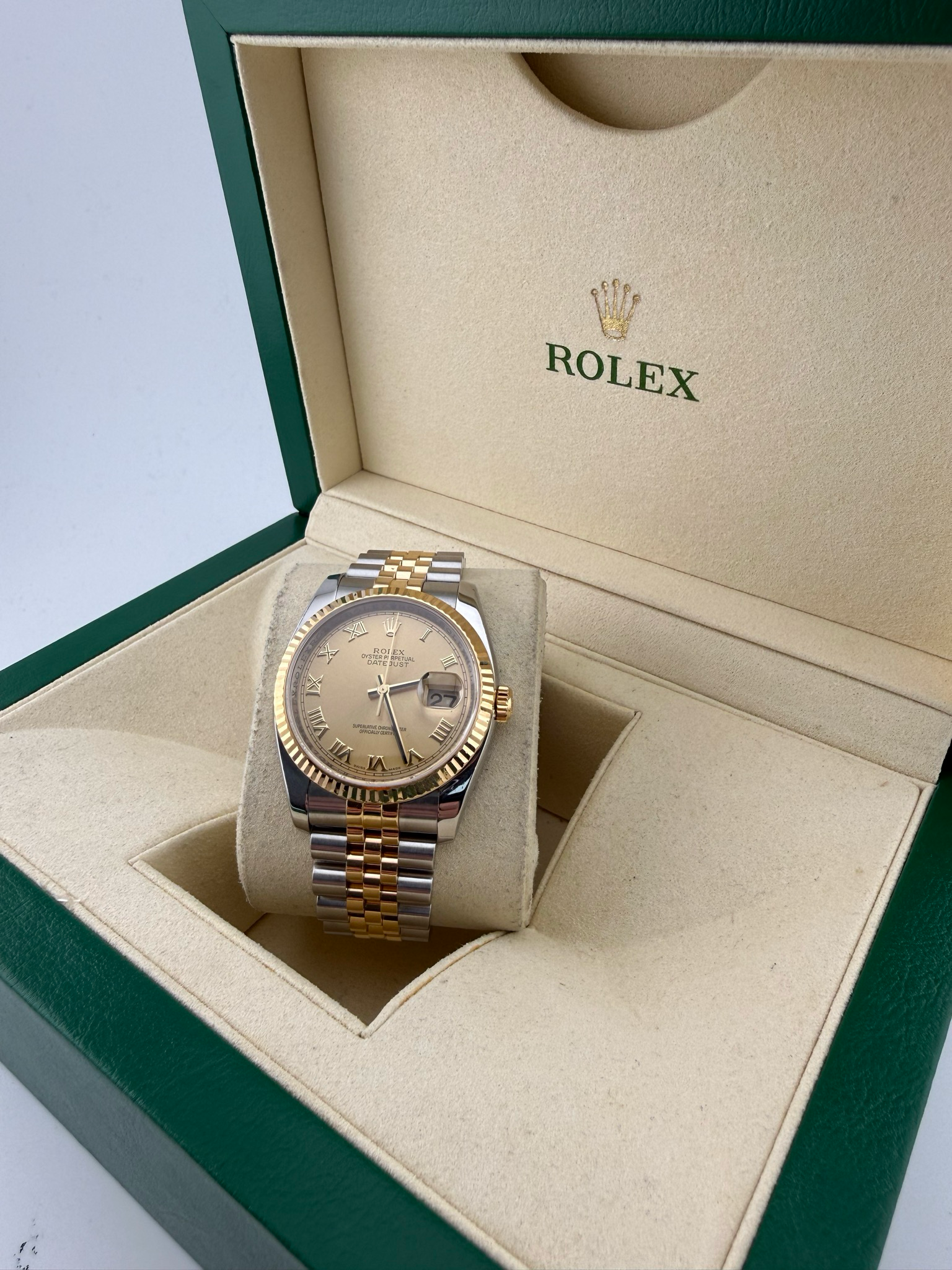 2007 Rolex Datejust 36mm Two Tone 18K Gold Stainless Steel (ref: 116233)