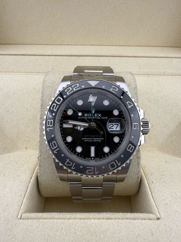 2025 Rolex GMT Master II 40mm Bruce Wayne Stainless Steel (ref: 126710grnr)