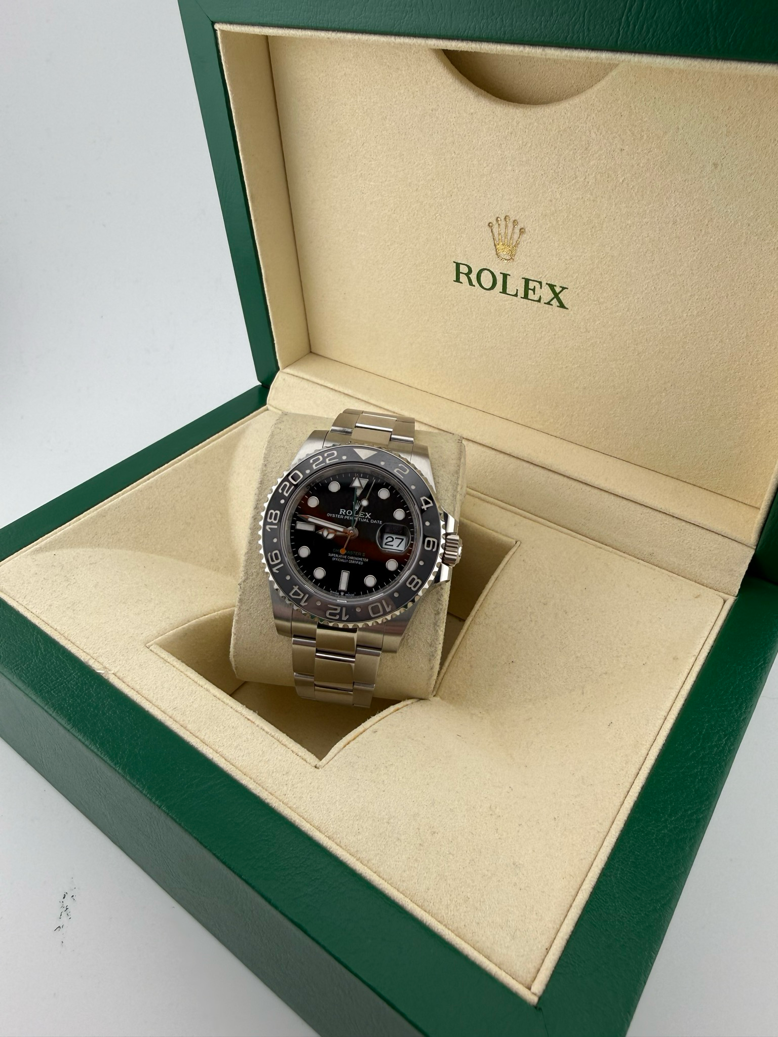 2025 Rolex GMT Master II 40mm Bruce Wayne Stainless Steel (ref: 126710grnr)