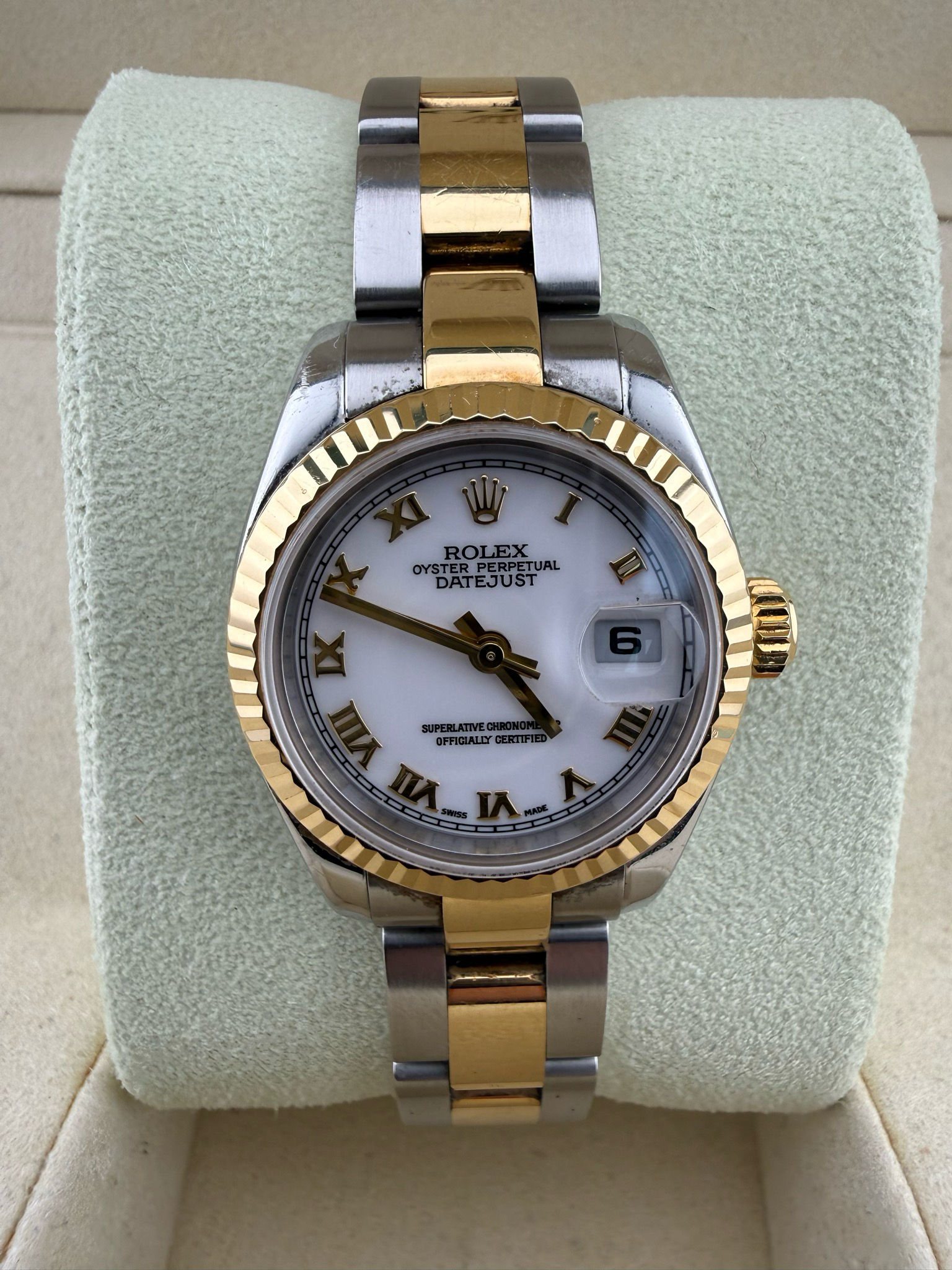 2006 Rolex Datejust 26mm Two Tone Stainless Steel 18K Yellow Gold (ref: 179173)