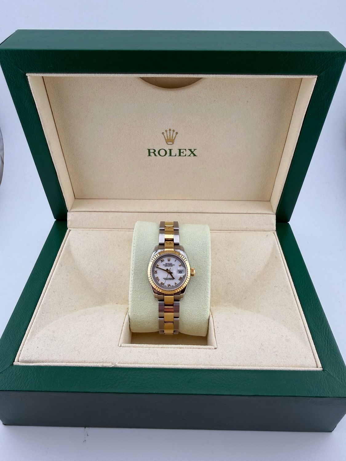 2006 Rolex Datejust 26mm Two Tone Stainless Steel 18K Yellow Gold (ref: 179173)