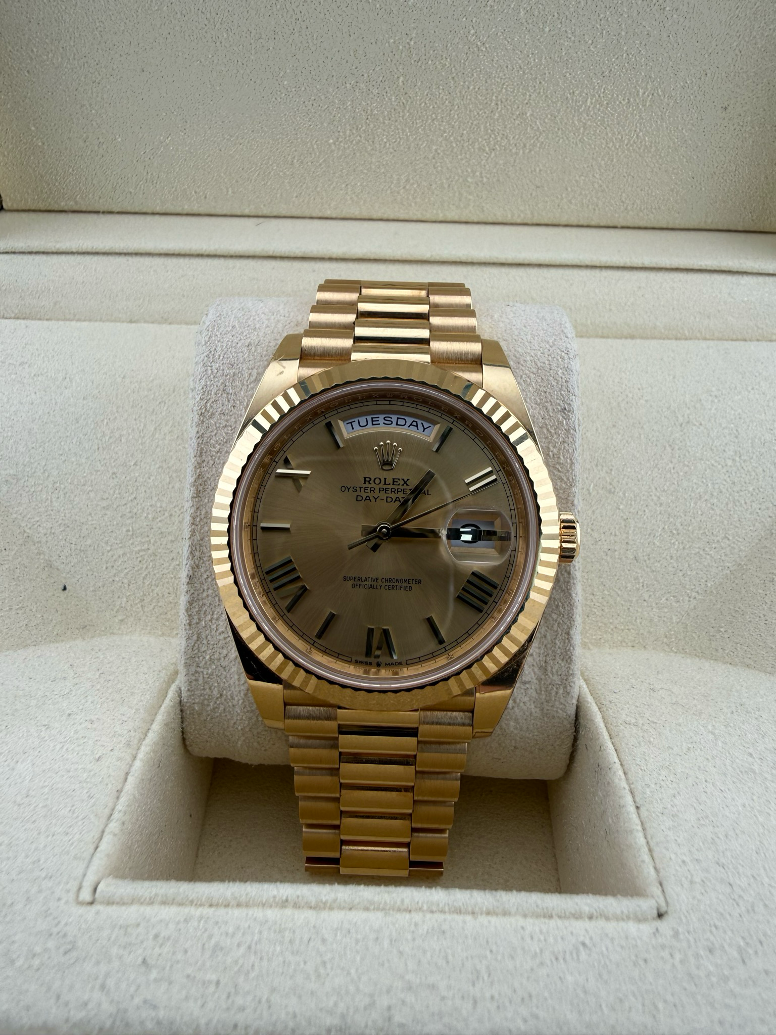 2019 Rolex Day-Date 40mm 18K Yellow Gold (ref: )