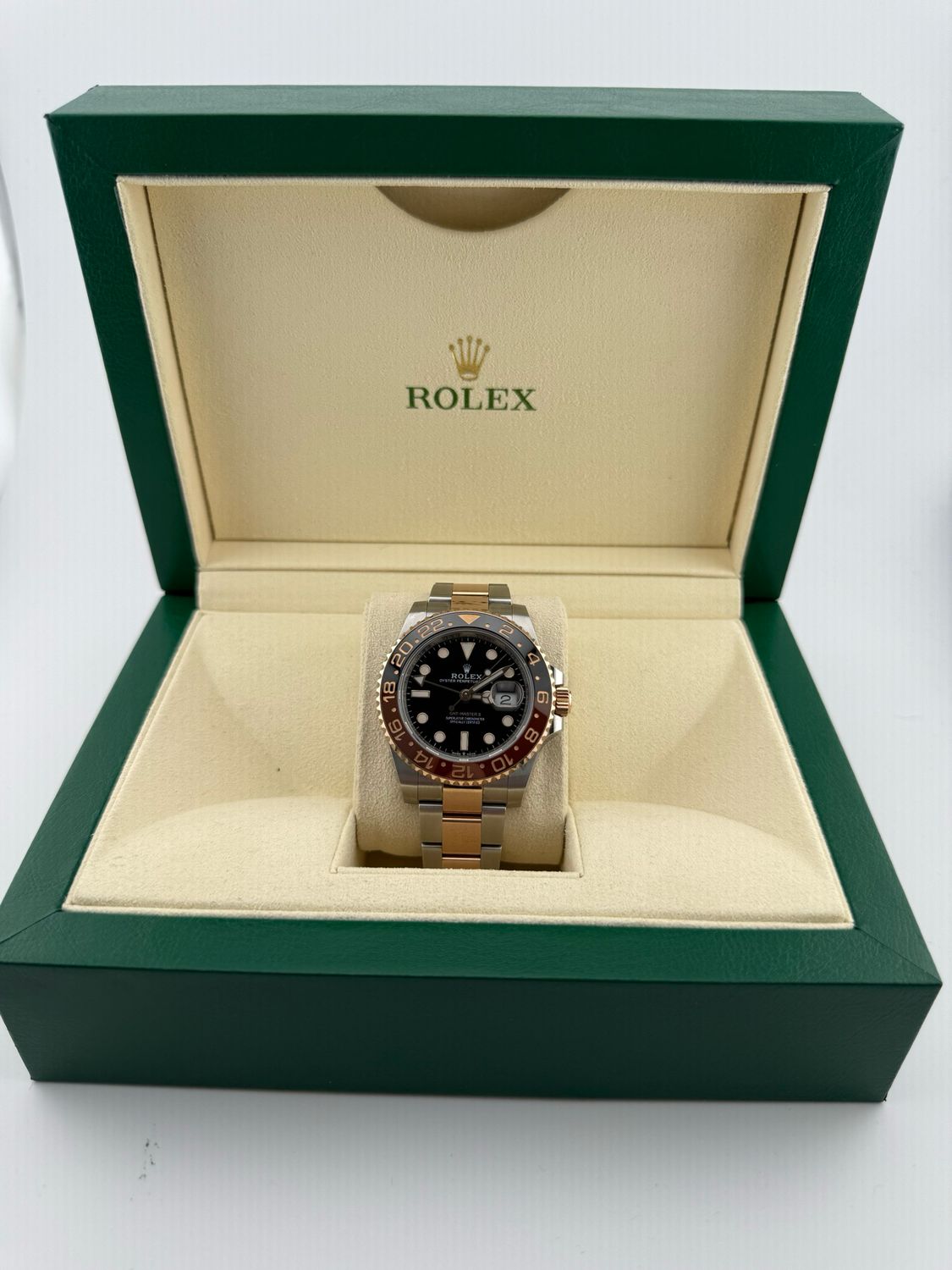 2021 Rolex Root Beer Everose 40mm Two Tone Stainless Steel 18K Yellow Gold (ref: 126711chnr) 2021 Rolex Root Beer Everose 40mm Two Tone Stainless Steel 18K Yellow Gold (ref: 126711chnr)