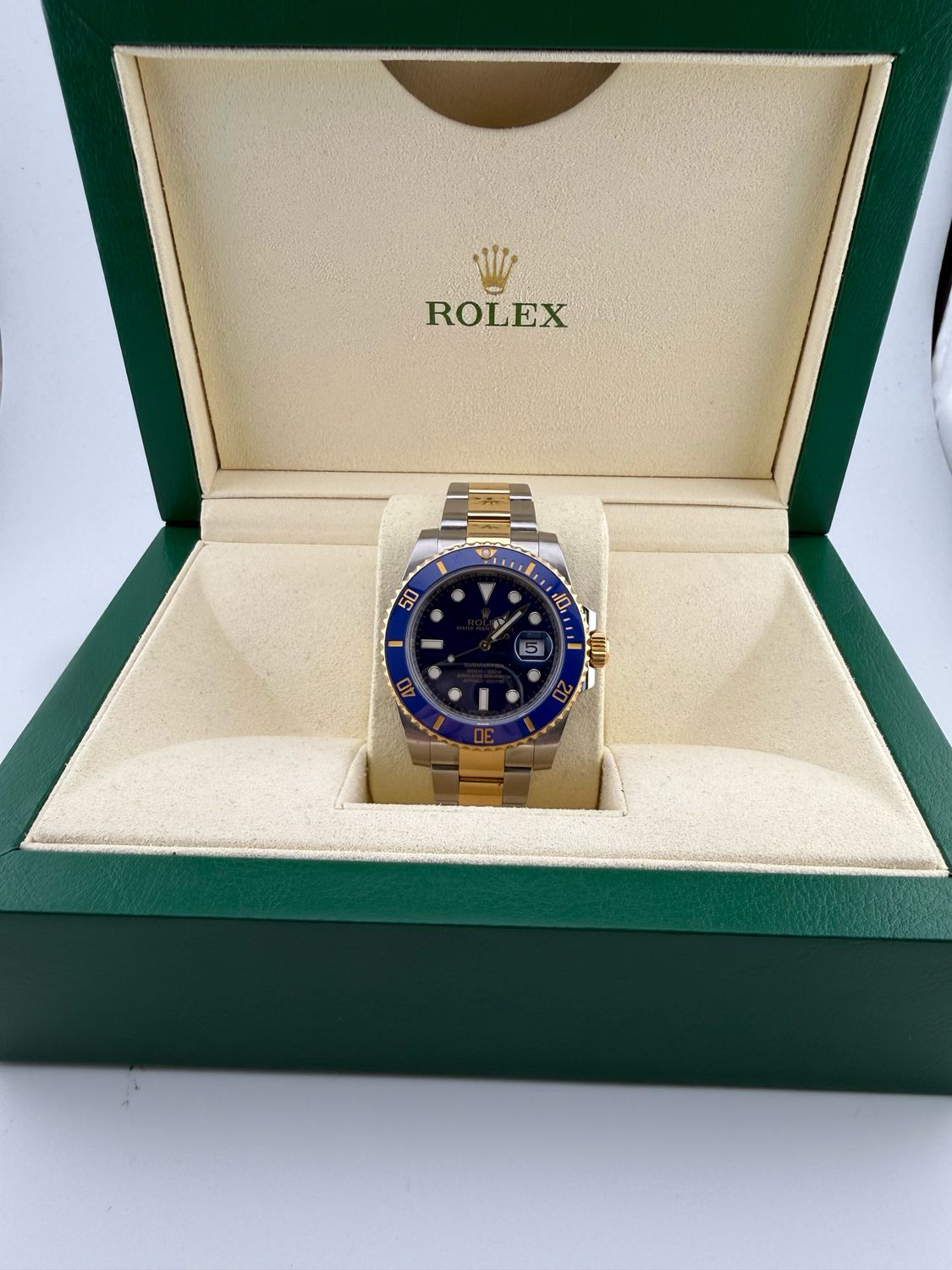 Rolex Submariner 40mm Two Tone Stainless Steel 18K Yellow Gold Bluesy (ref: 116613) Rolex Submariner 40mm Two Tone Stainless Steel 18K Yellow Gold Bluesy (ref: 116613)