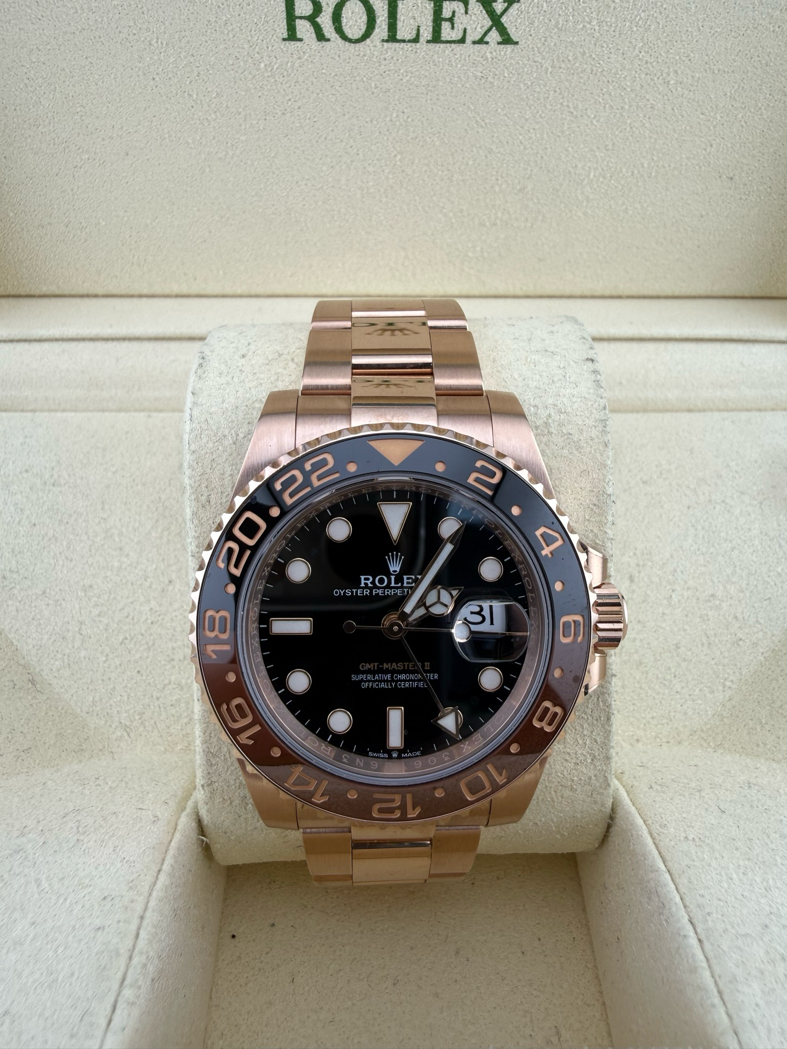 2019 Rolex GMT Master Root Beer 40mm 18K Ever Rose Gold (ref: 126715chnr)
