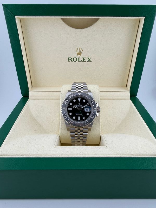 2024 Rolex Bruce Wayne GMT Master 40mm Stainless Steel (ref: 126710grnr)