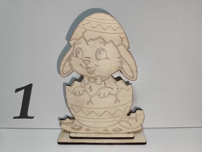 Drewniany zając wielkanocny z podstawką – dekoracja ze sklejki do malowania (3 warianty)