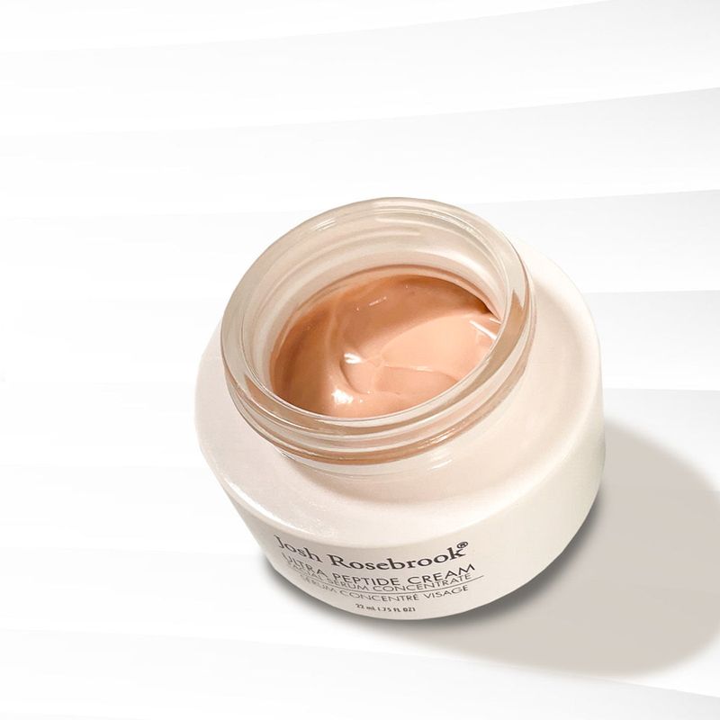 Diminishes the visibility of lines, Delivers plumper-looking skin, Strengthens the skin barrier