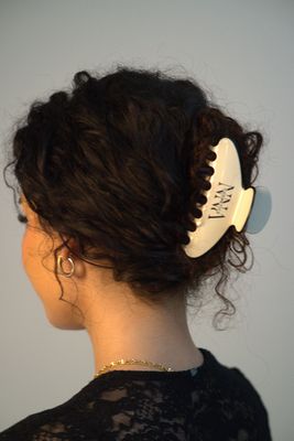 ästhetische Haarklammer und Hairclips für alle girls. wunderschön, schlicht und elegant für alle Haarstrukturen. Haarschmuck