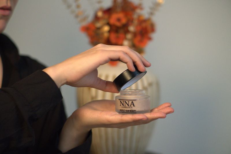 Tagespflege in 5 verschiedenen Nuancen und Hauttönen erhältlich rein pflanzlich und vegan für alle Hauttypen und sensible