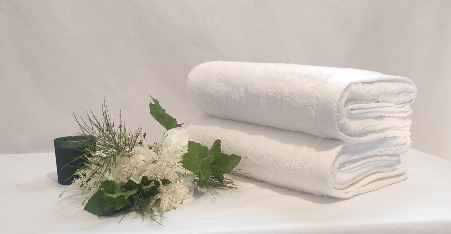 Serviette de bain blanche 100x150 cm (450 g/m²)