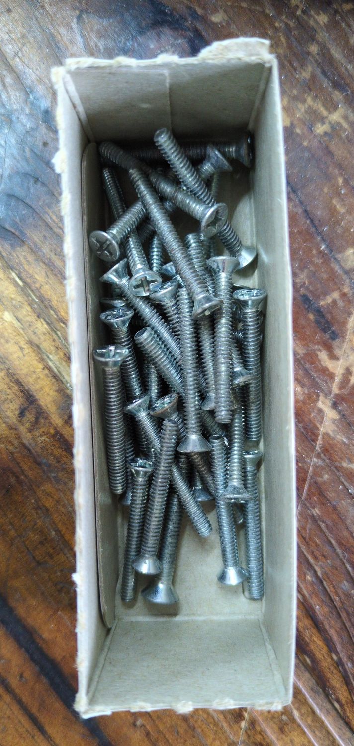 6-32 x 1-1/4 Machine Screw Flat Head