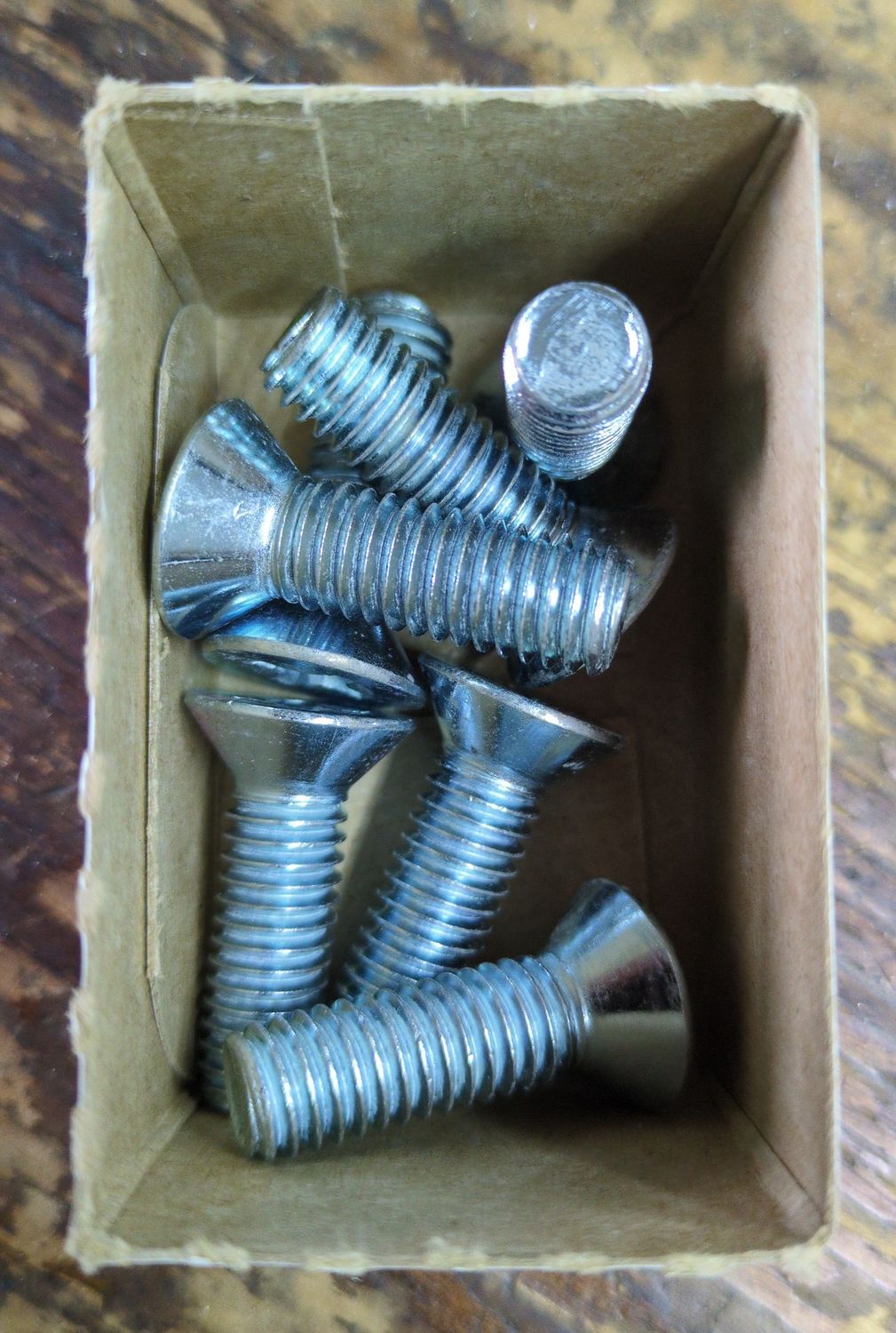 3/8-16 x 1-1/4 Machine Screw Flat Head