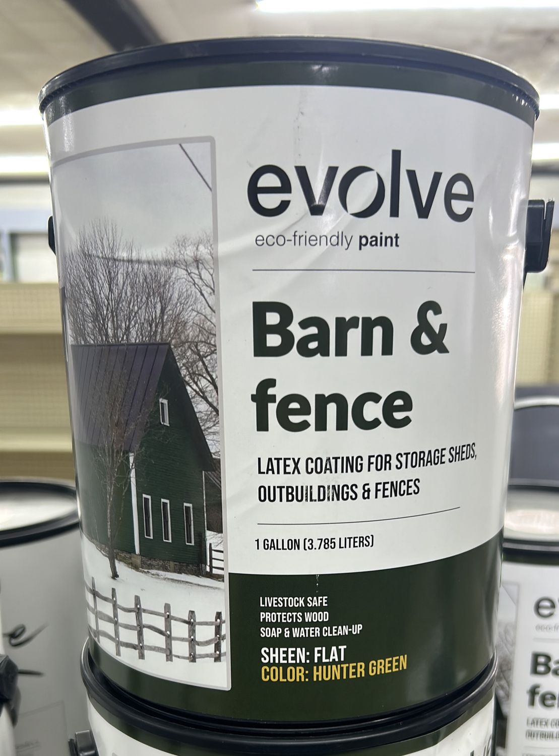 EXTERIOR BARN&amp;FENCE GREEN