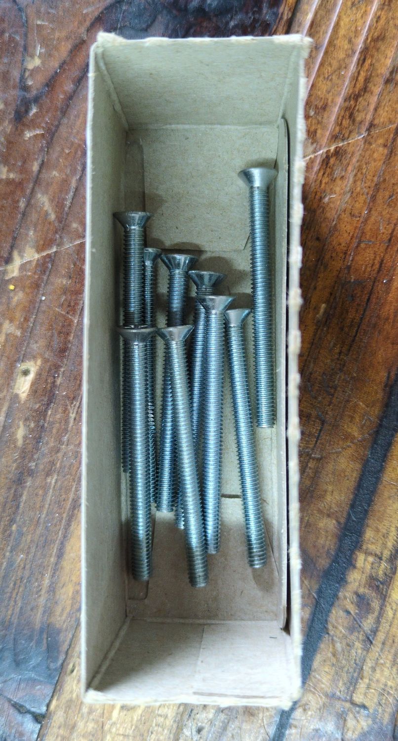 8-32 x 2 Machine Screw
