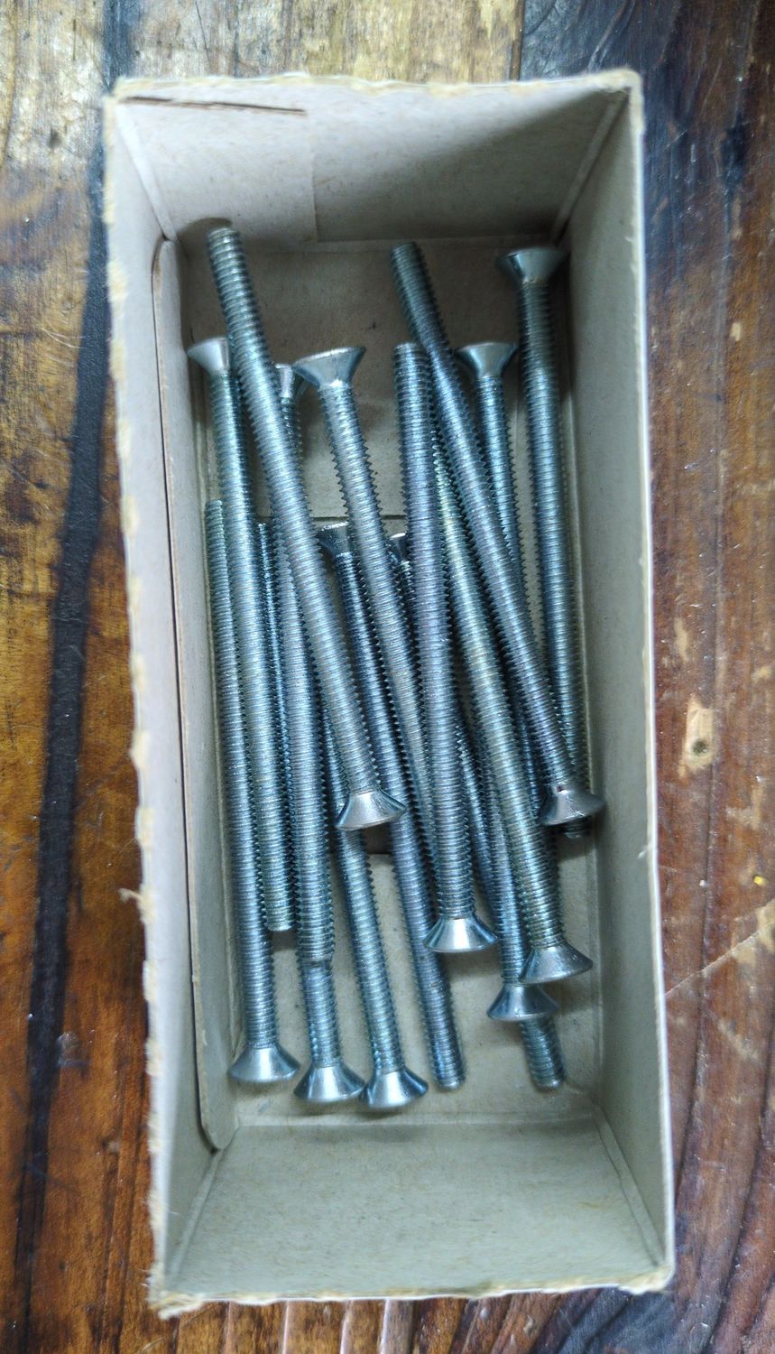 8-32 x 2-1/2 Machine Screw