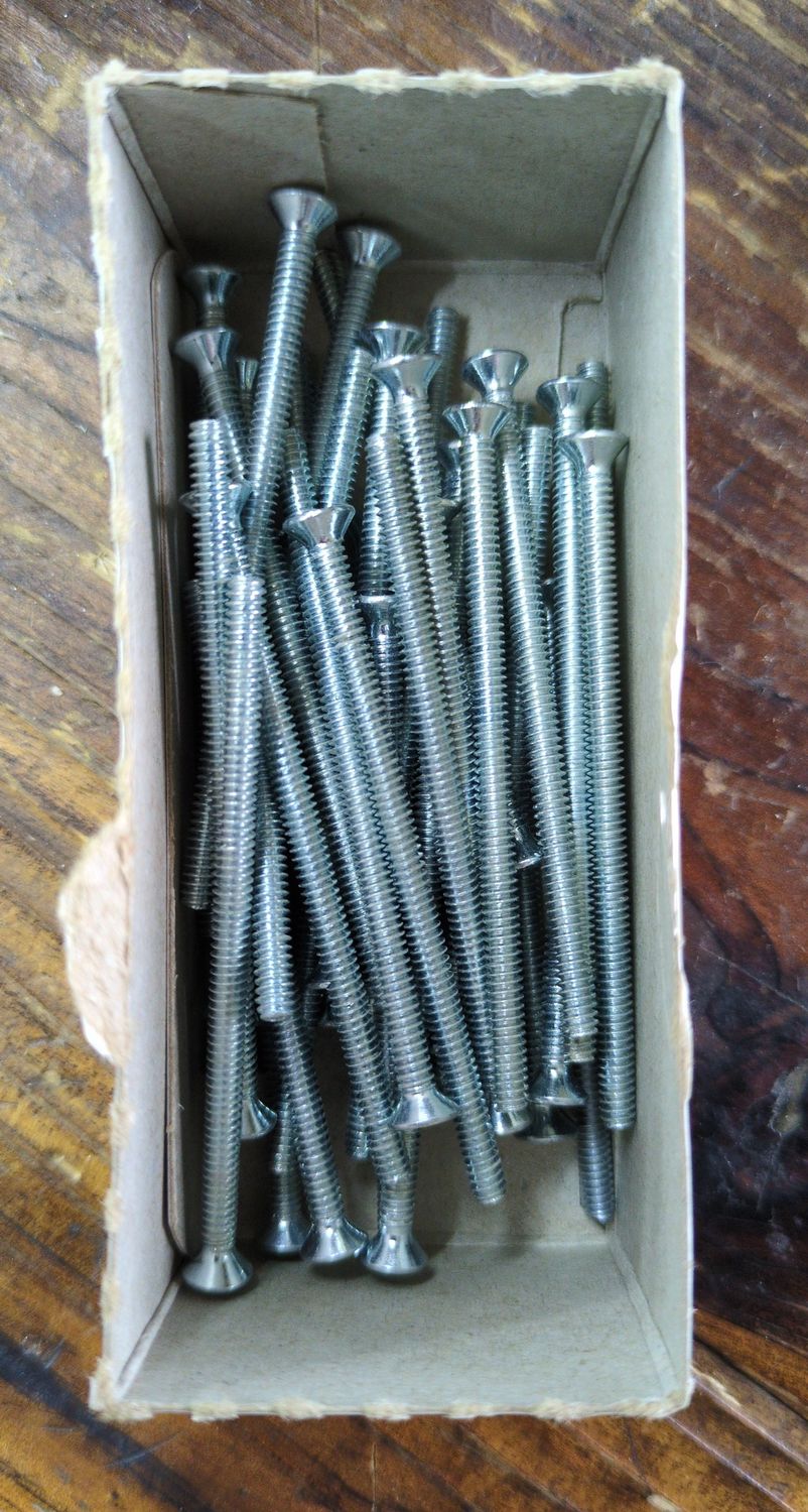 6-32 x 2-1/2 Machine Screw Flat Head