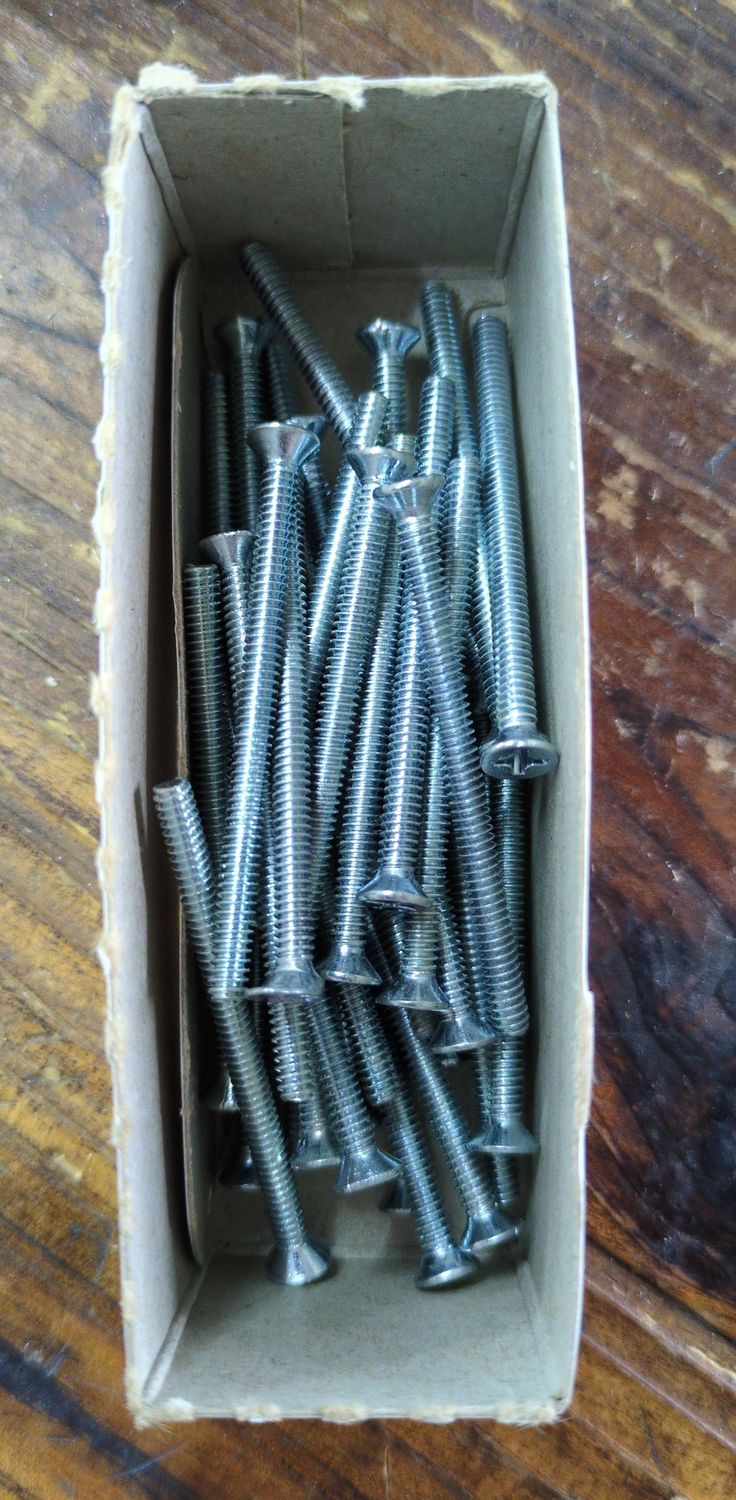 6-32 x 2 Machine Screw Flat Head