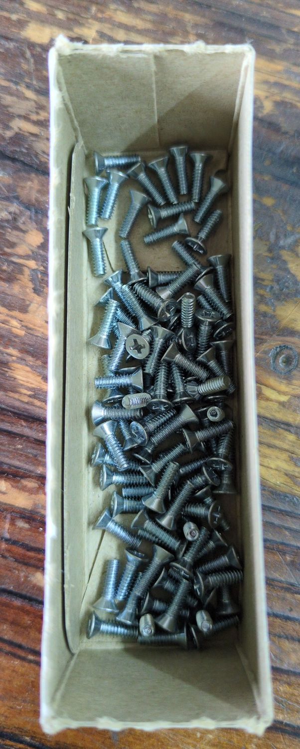4-40 x 3/8 Machine Screw Flat Head