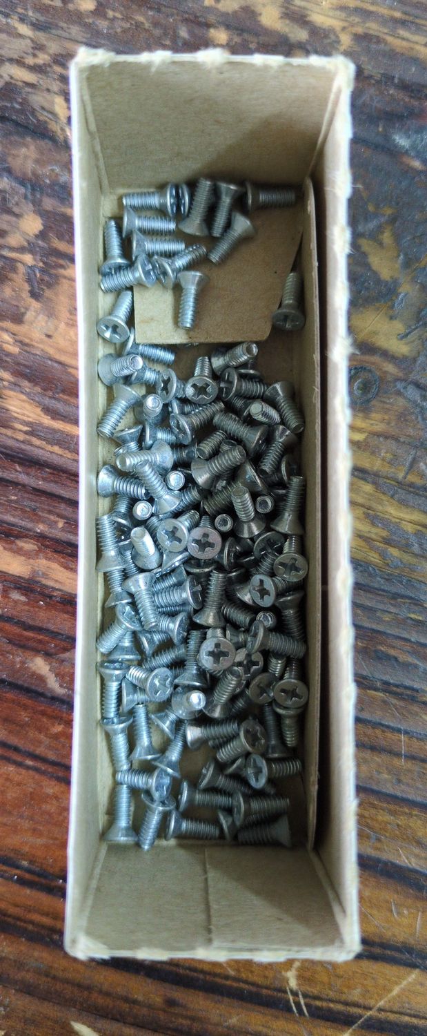 4-40 x 5/16 Machine Screw Flat Head