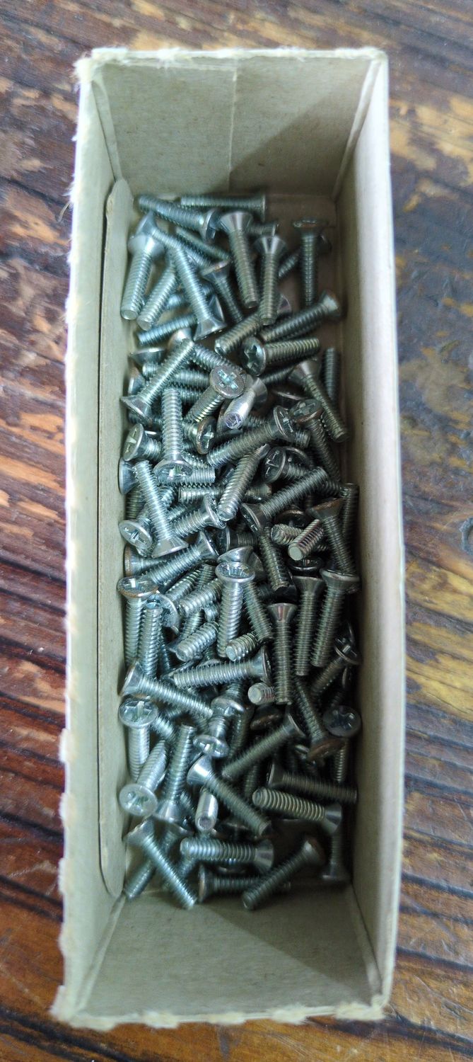 4-40 x 1/2 Machine Screw Flat Head
