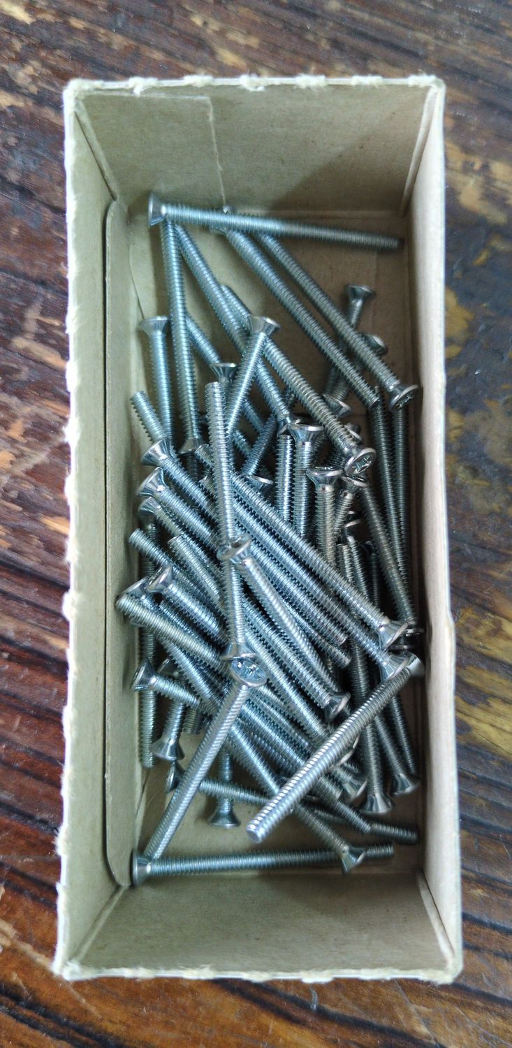 4-40 x 1-1/2 Machine Screw Flat Head