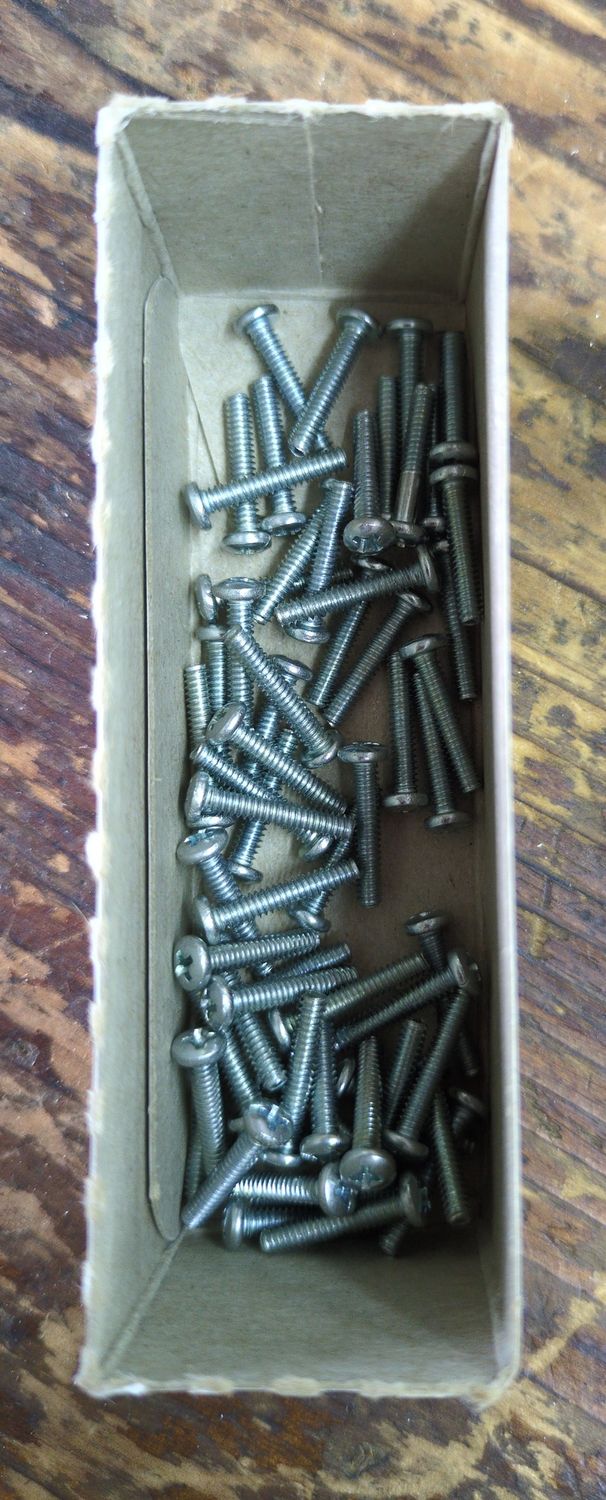 4-40 x 5/8 Machine Screw Pan Head