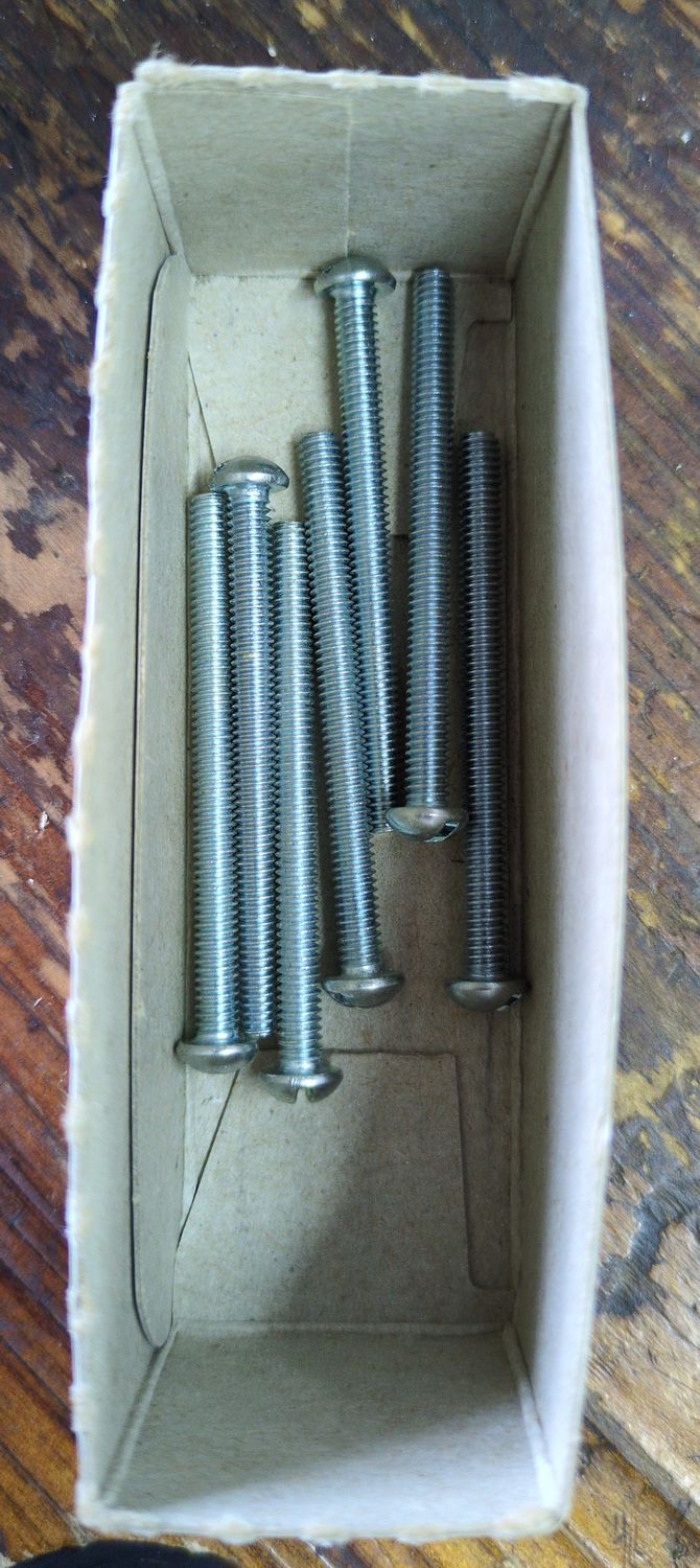 8-32 x 2 Machine Screw Pan Head