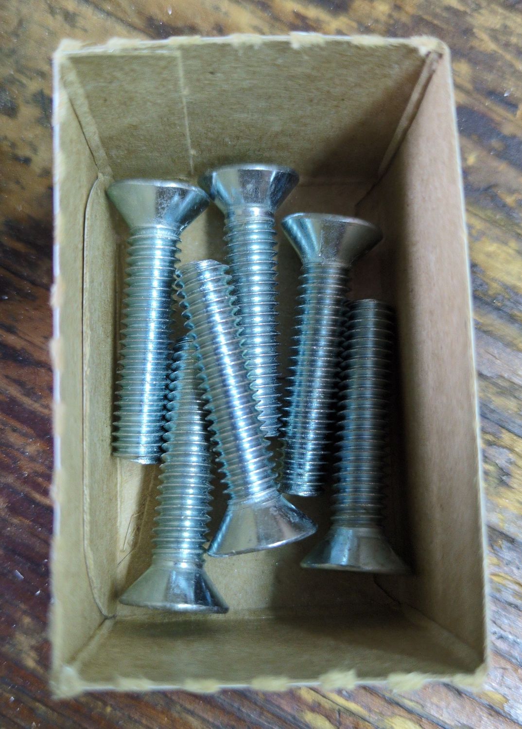 5/16-18 x 1-1/2 Machine Screw Flat Head