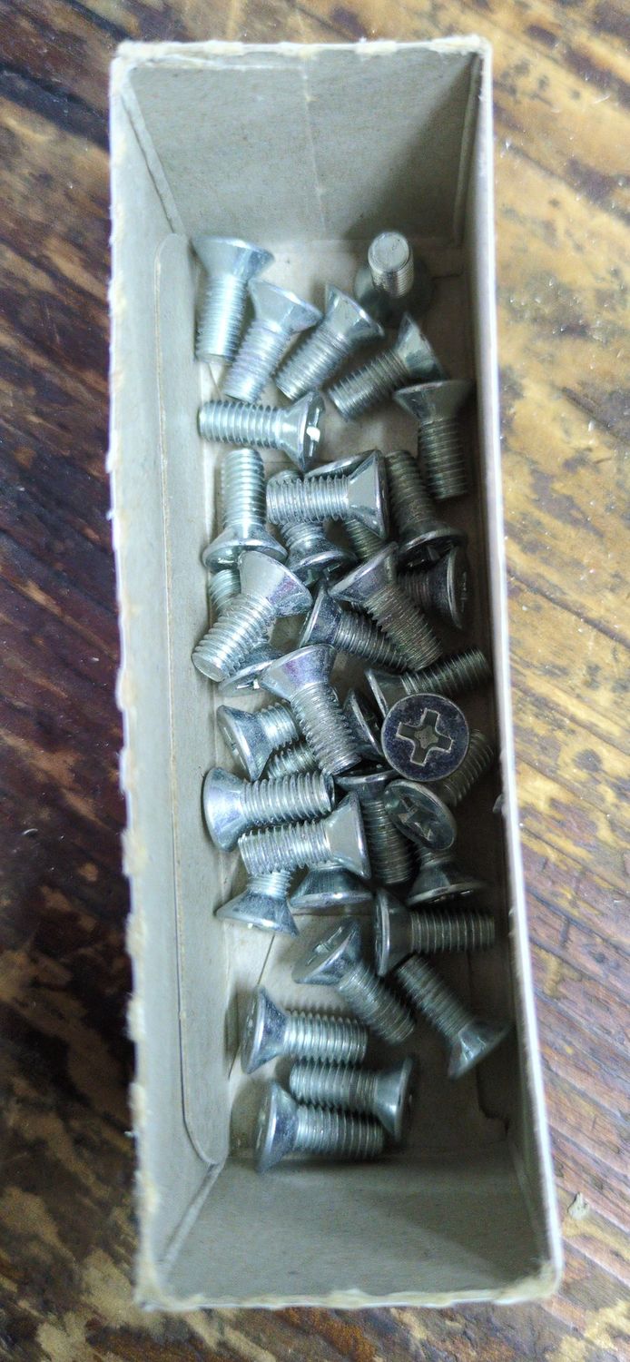 10-32 x 1/2 Machine Screw Flat Head