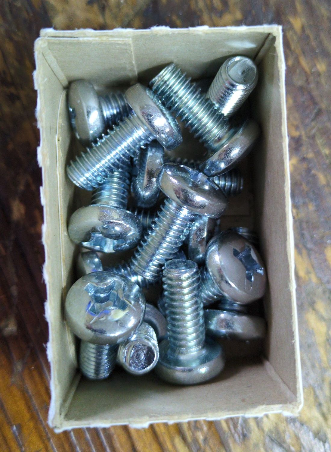 5/16-18 x 3/4 Machine Screw Pan Head