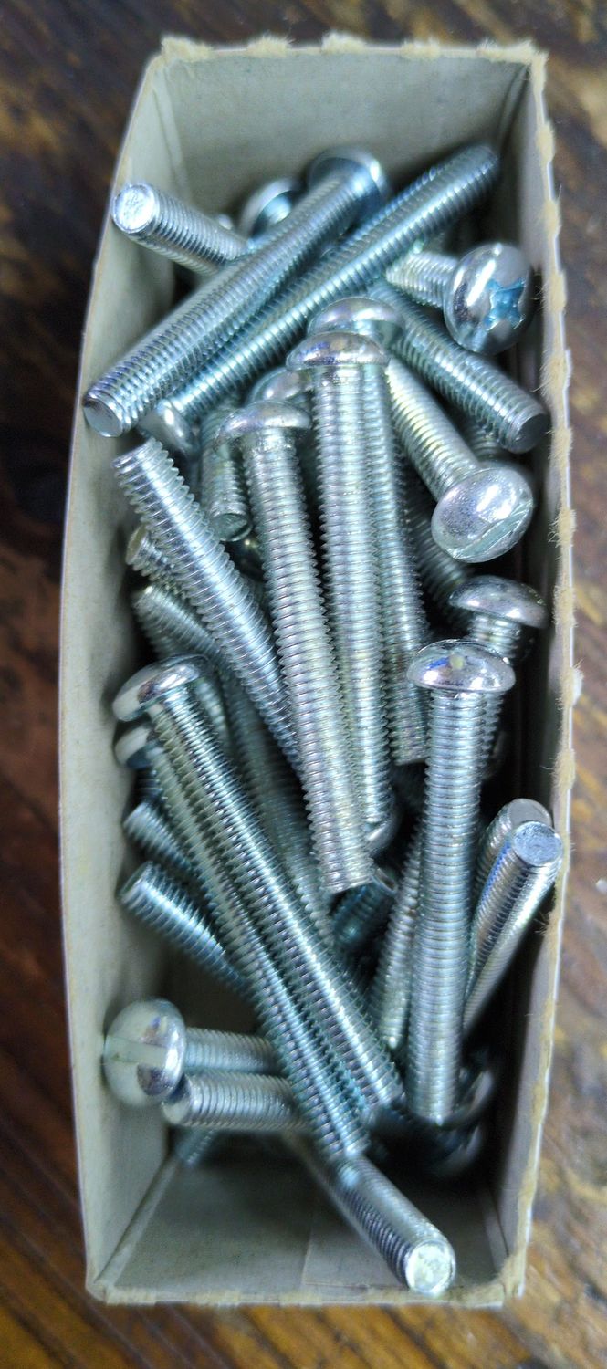 10-32 x 1-1/2 Machine Screw Pan Head