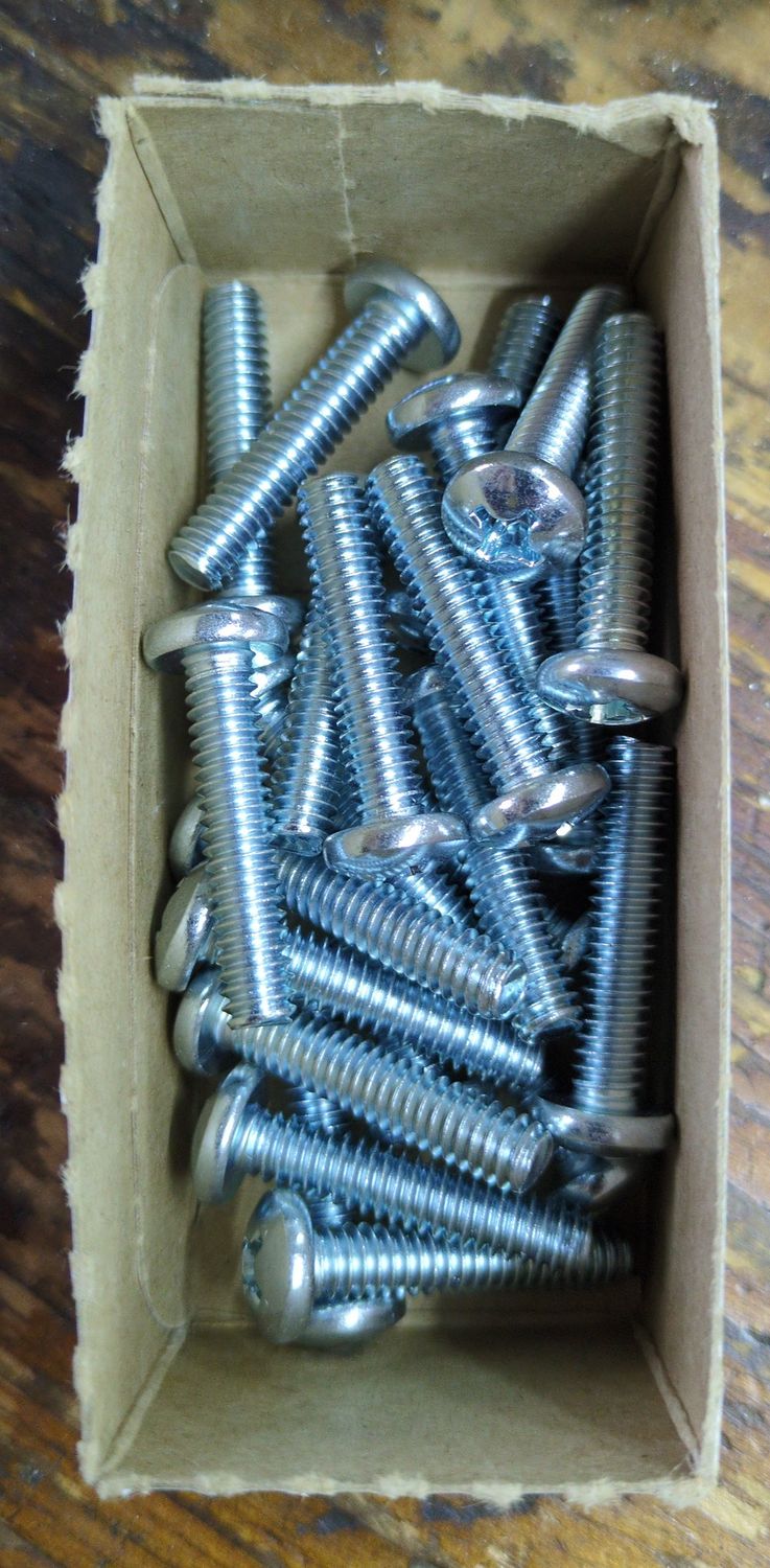 1/4-20 x 1-1/4 Machine Screw Pan Head
