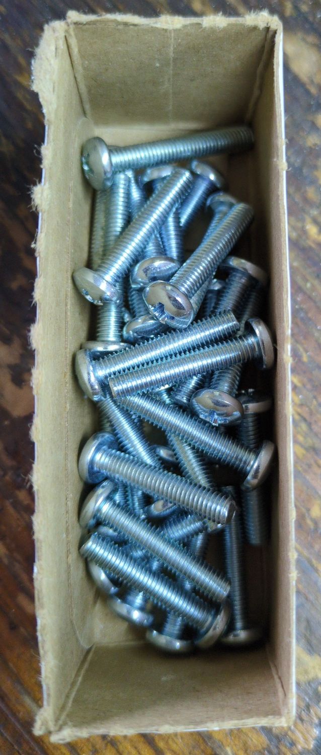 10-32 x 1 Machine Screw Pan Head